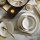 18-delige serviesset in beige met gouden accenten, porselein