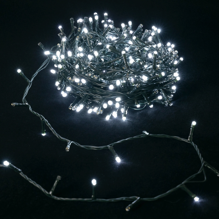 Aigostar - Guirlande lumineuse LED extérieure 100 LED/8 fonctions 3xAA 5,3 m IP44 blanc froid