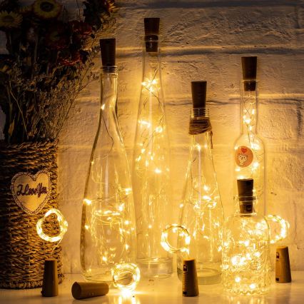 Aigostar - LED decoratieve lichtslinger met flesstopper 40xLED/3xLR44 4m warm wit
