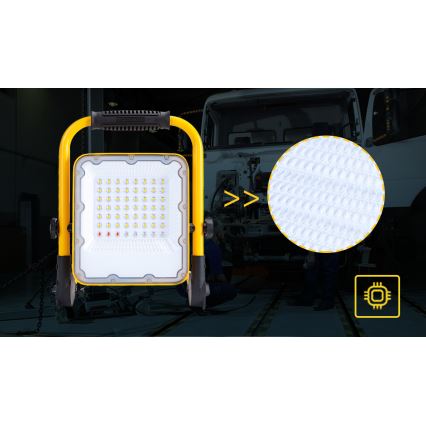 Aigostar - Projecteur à intensité variable LED/100W/5V 6500K IP65 1500mAh