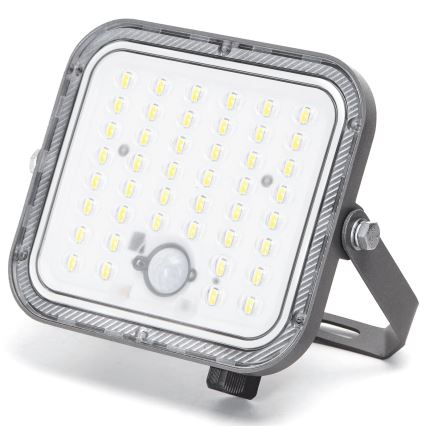 Aigostar - Projecteur solaire LED dimmable avec capteur LED/80W/3,4V 6500K IP66 4000 mAh + télécommande