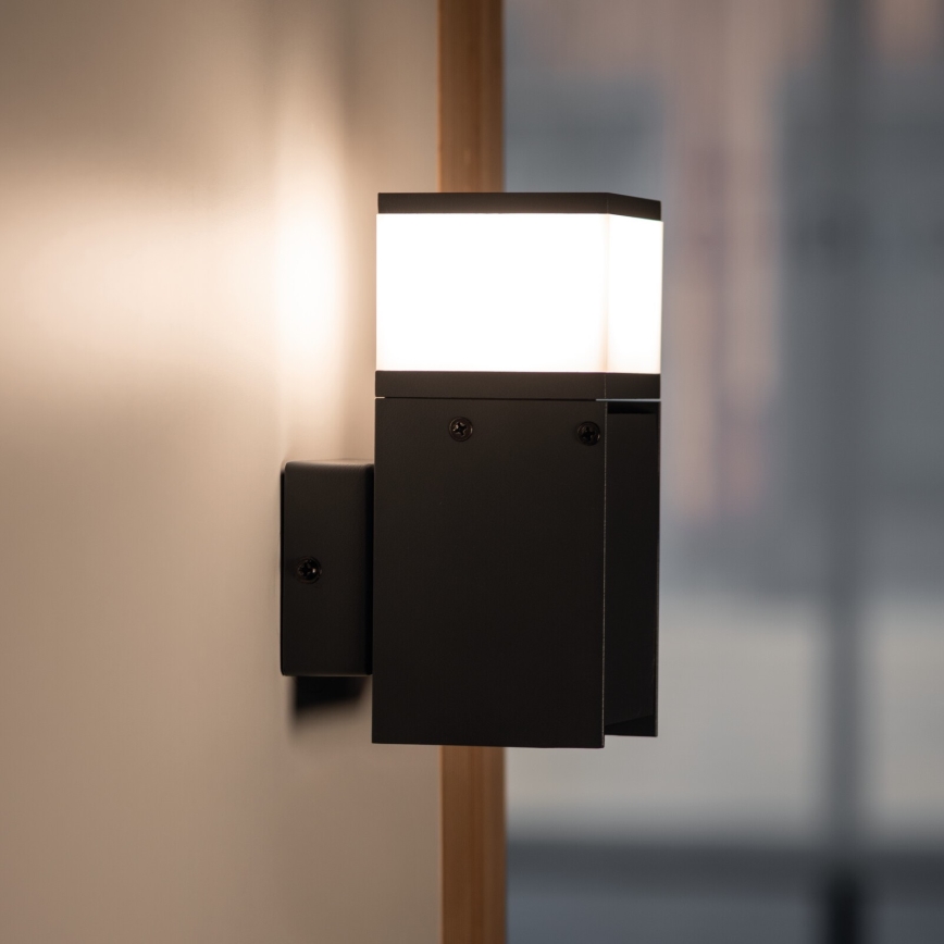 Applique murale extérieure DASTEN 1xG9/11W/230V IP44 noir