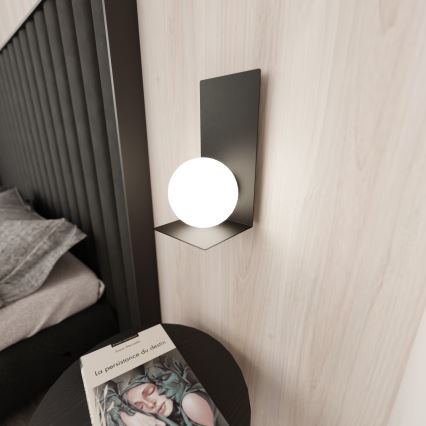 Applique murale FORM 1xE14/10W/230V noir