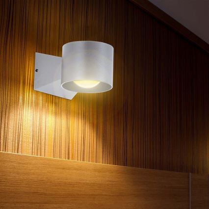 Applique murale LED extérieure LED/5W/230V 4000K IP65 blanc
