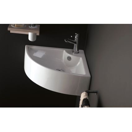 Bathco 0043 - Wandhangende hoekwastafel OPORTO 64,5x47 cm porselein/wit