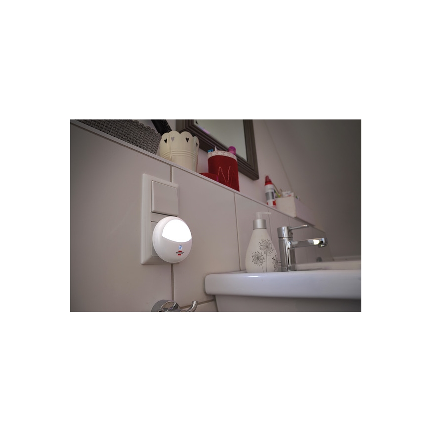 Brennenstuhl - LED Oriëntatie wandlamp met sensor LED/0.85W/230V