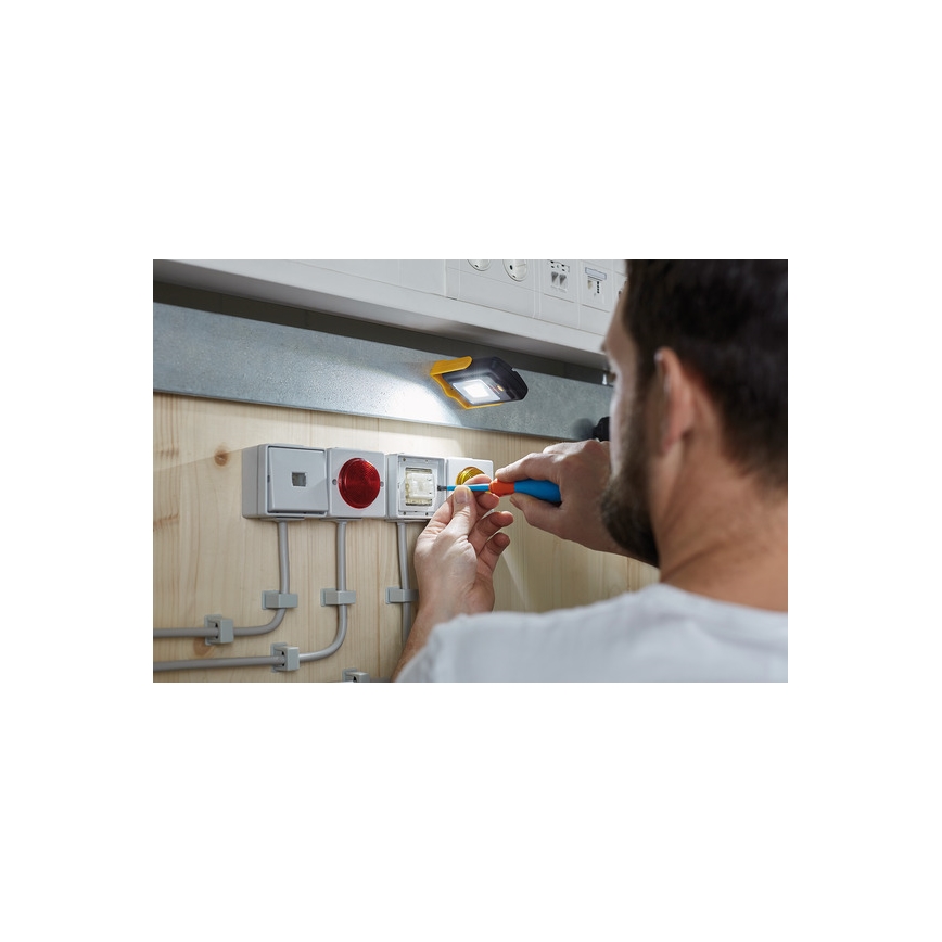Brennenstuhl - LED Werkzaklamp LED/3xAAA oranje