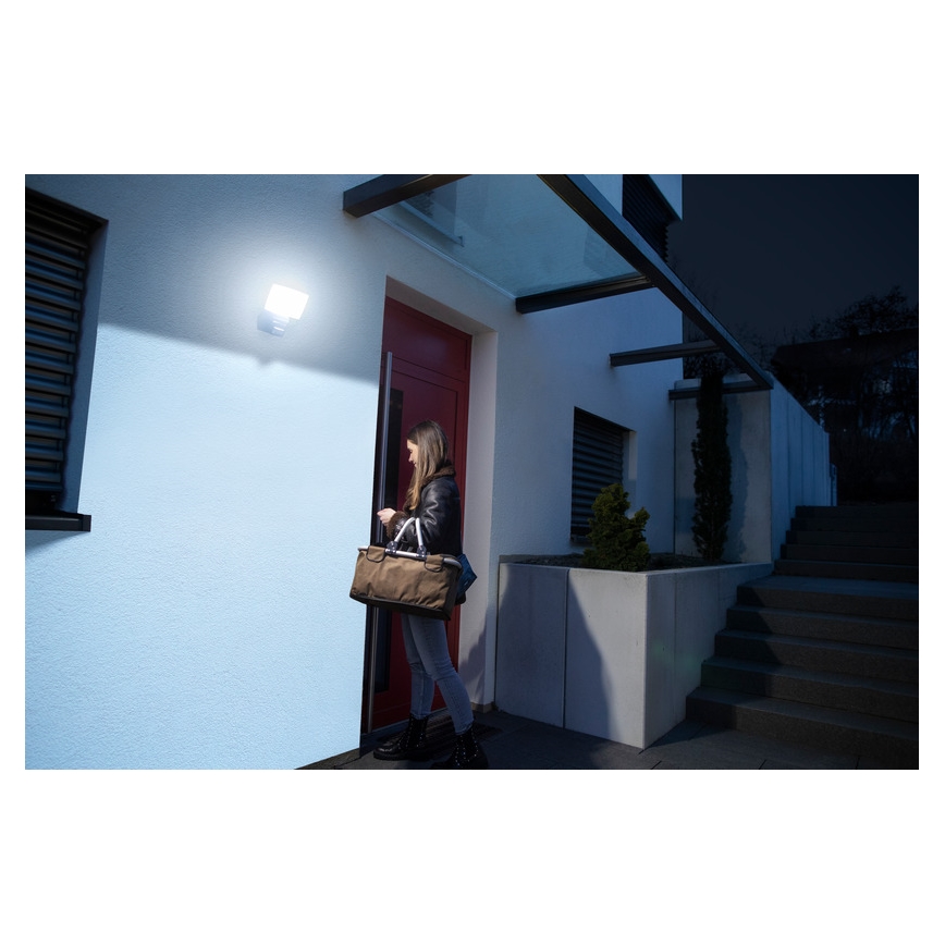 Brennenstuhl - Projecteur à intensité variable avec détecteur LED/19,5W/230V 3000-6500K IP54 Wi-Fi