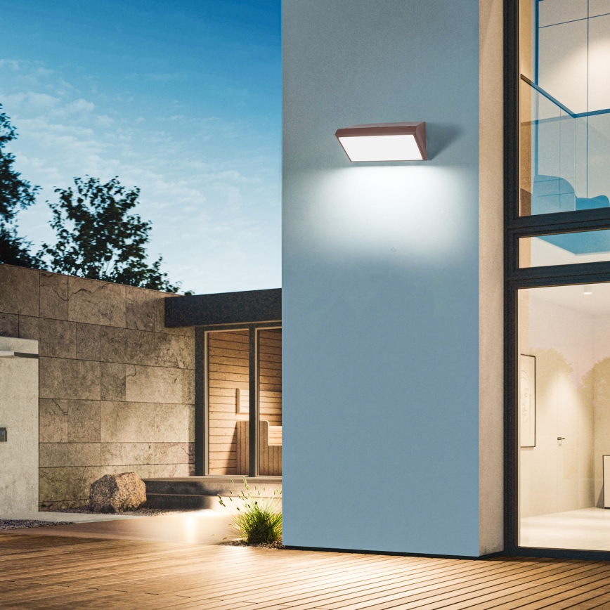BRILAGI - Applique murale extérieure LED RGBW à intensité variable TRIANGLE 1xE27/12W/230V 2700-6500K IP65 marron