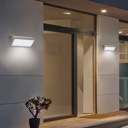 Brilagi - Applique murale extérieure TRIANGLE LED/20W/230V gris IP65