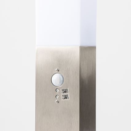 Brilagi - Buitenlamp met sensor NOVA 1xE27/15W/230V 40 cm IP44 mat chroom