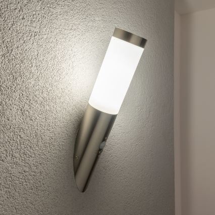 BRILAGI - Buitenmuurlamp met sensor ELIA 1xE27/20W/230V IP44 mat chroom