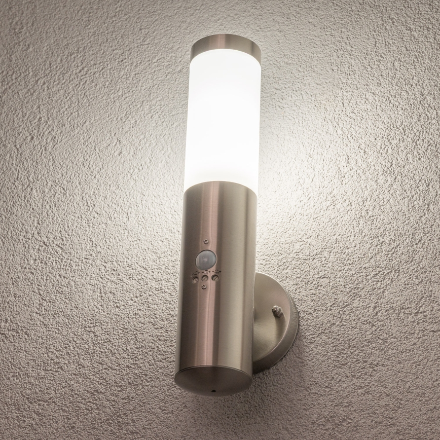 BRILAGI - Buitenwandlamp met sensor ELIA 1xE27/20W/230V IP44 mat chroom