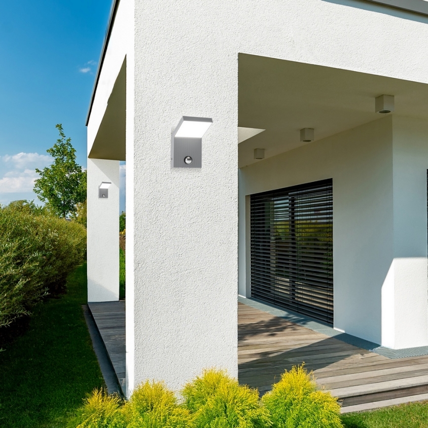 Brilagi - LED buitenmuurlamp met sensor RIANO LED/8W/230V zilver IP65
