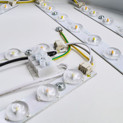 Brilagi - Plafonnier LED dimmable POOL SMART LED/48W/230V 40 cm 3000-6000K Wi-Fi Tuya + télécommande noir