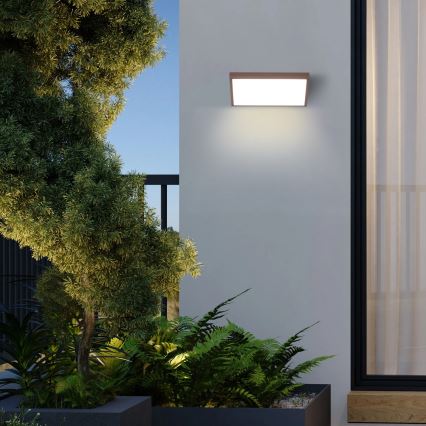 Brilagi - LED RGBW dimbare buitenwandlamp TRIANGLE 1xE27/15W/230V 2700-6500K IP65 bruin