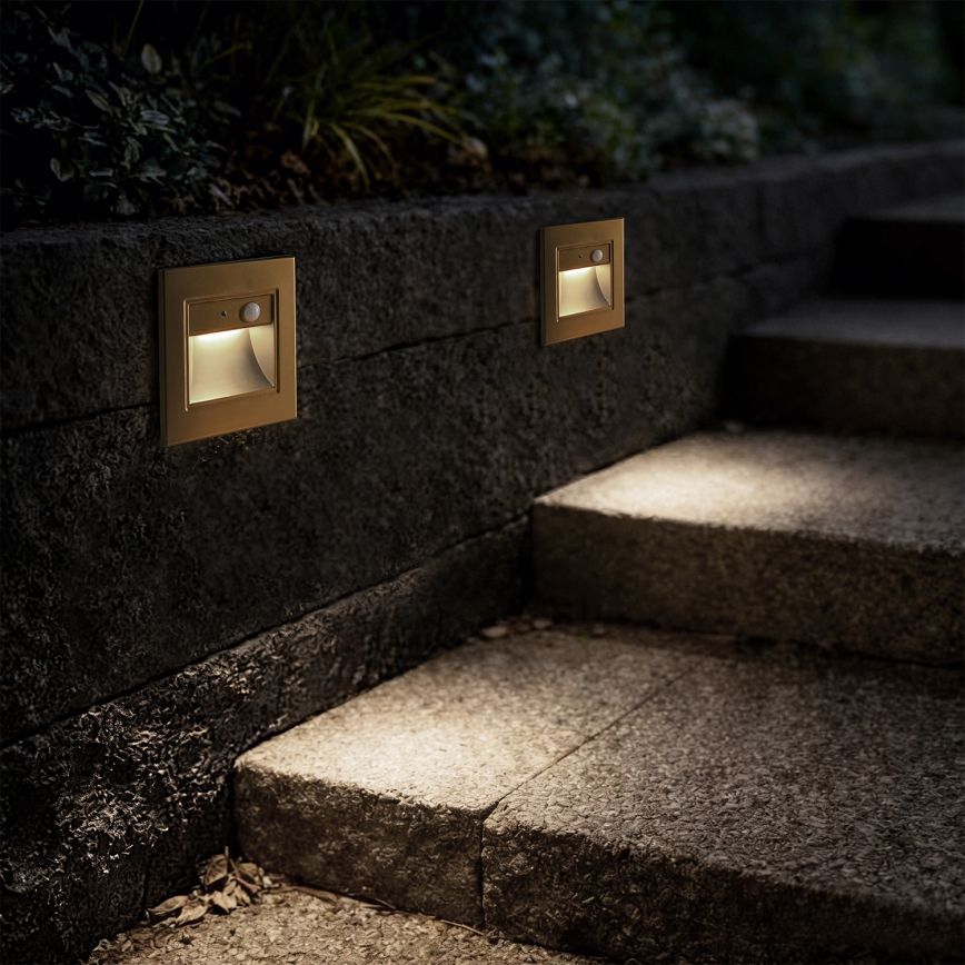 Brilagi - luminaire d'escalier LED avec capteur STEP LIGHT LED/1,5W/230V IP44 doré