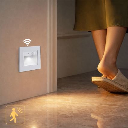 Brilagi - Luminaire LED pour escalier avec capteur STEP LIGHT LED/1,5W/230V IP44 blanc