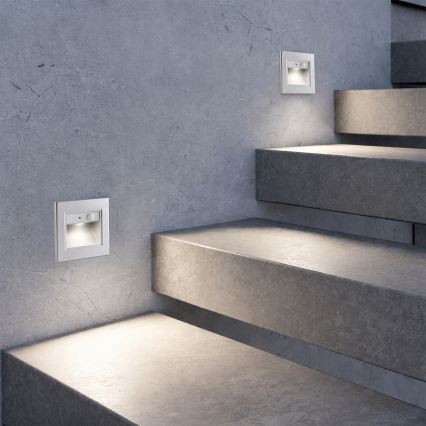 Brilagi - Luminaire d'escalier LED avec détecteur STEP LIGHT LED/1,5W/230V IP44 argenté