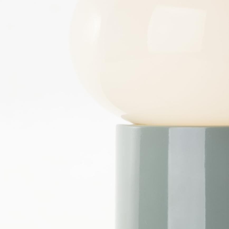 Brilliant - Lampe de table KNUT 1xE27/25W/230V vert/blanc