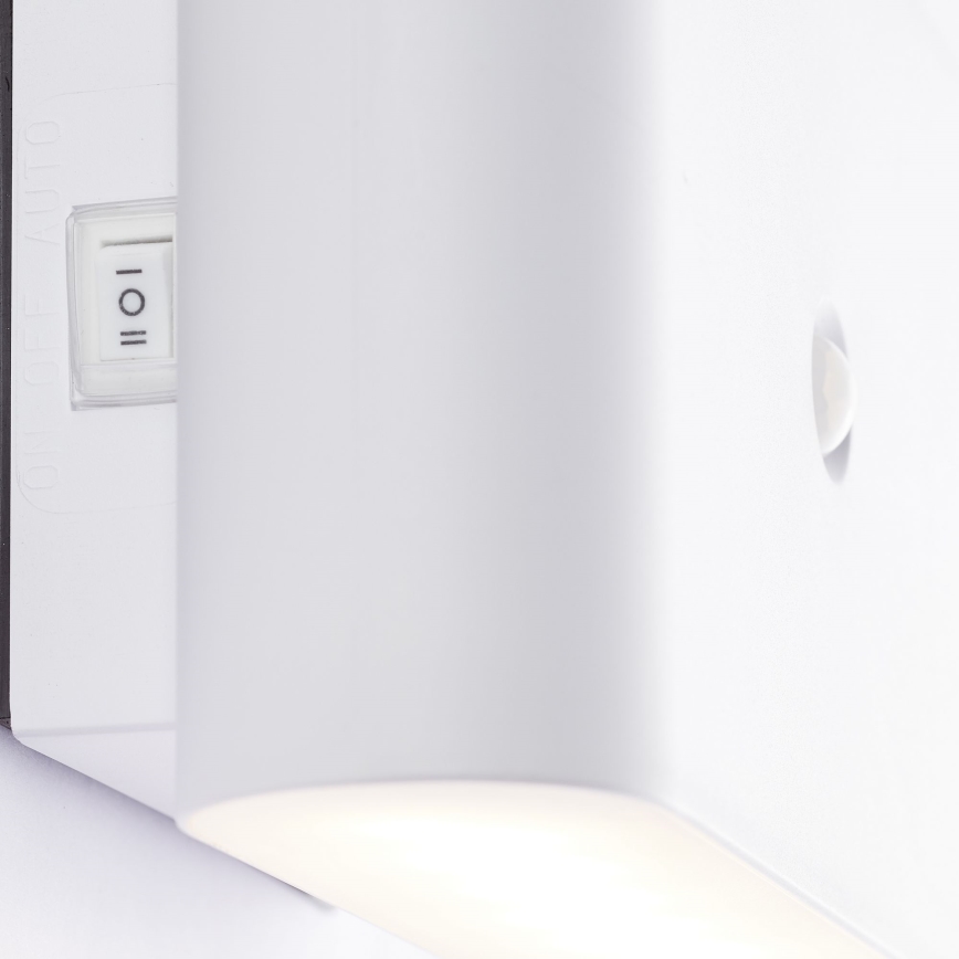 Brilliant - LED Buiten oplaadbaar wandlamp met sensor XINO LED/3W/5V IP44 wit