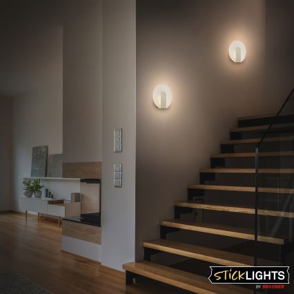 Briloner 3889012 - LED oplaadbare wandlamp met bewegings- en schemersensor TARO LED/2,5W/5V 1800 mAh mat chroom