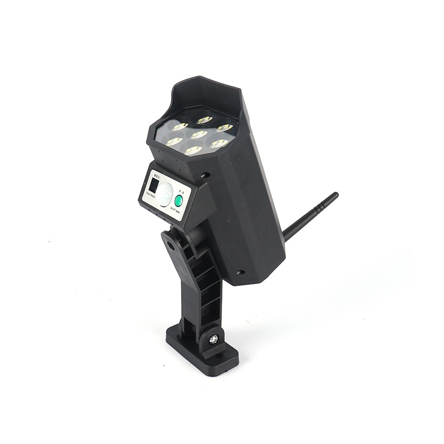 Caméra factice de surveillance LED avec capteur et panneau solaire LED/5W/5,5V 800 mAh IP65 + télécommande
