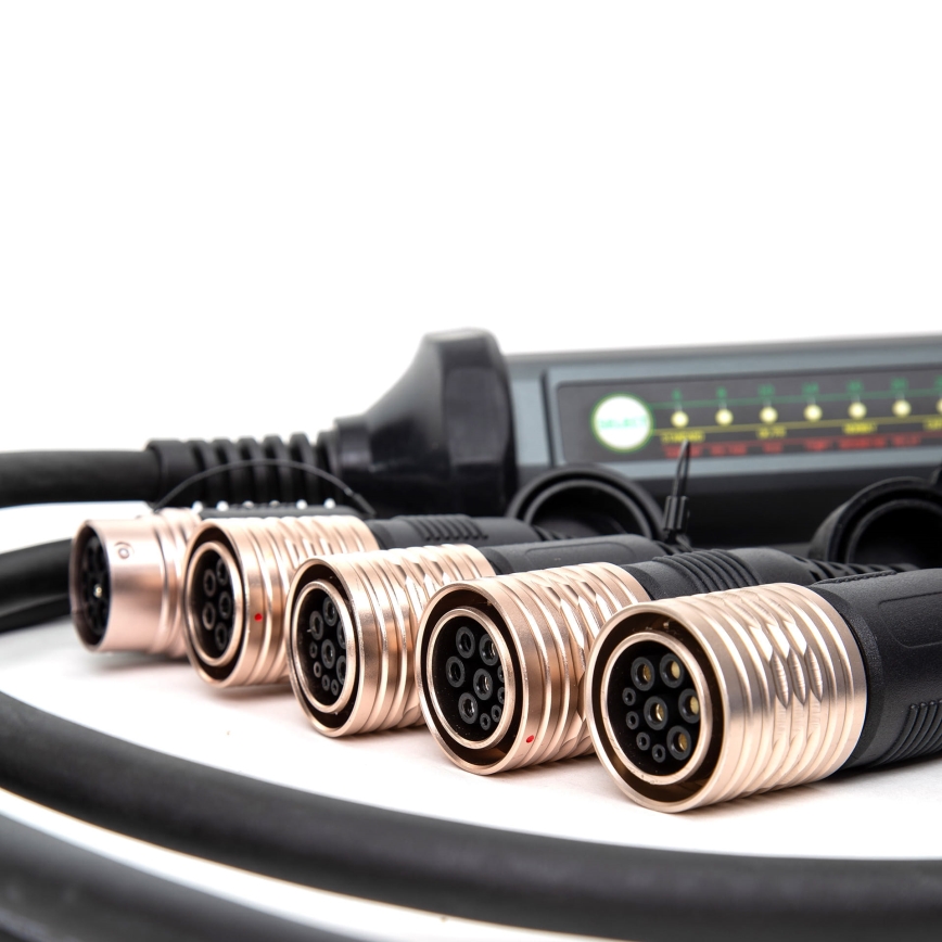 Chargeur portatif pour voitures électriques avec 4 adaptateurs Type 2 32A/480V 22kW 7m IP67