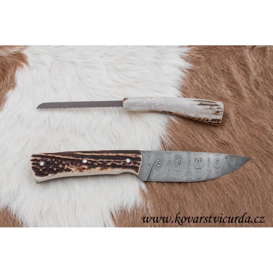 Damascus jachtmes met minizaag 11 cm herten gewei