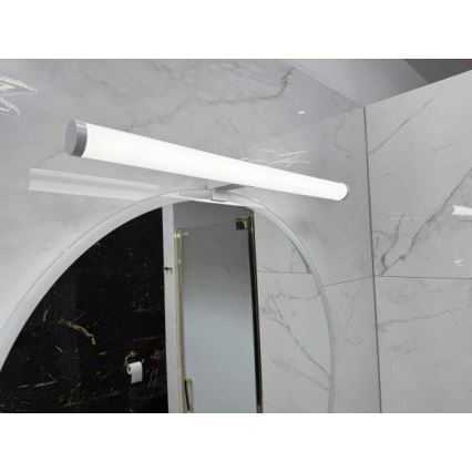 Éclairage LED pour miroir de salle de bains 12W/230V 59,5 cm IP44 blanc