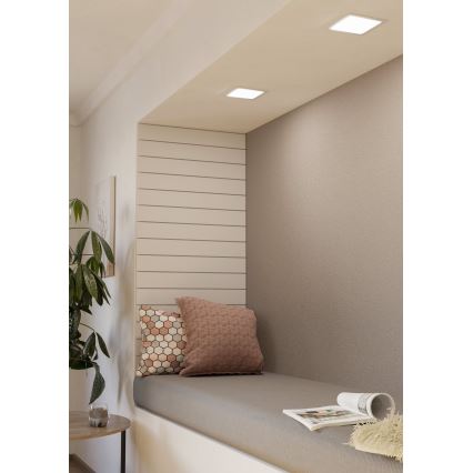 Eglo - Plafonnier encastré LED 10,5 W / 230 V, 16,6 x 16,6 cm