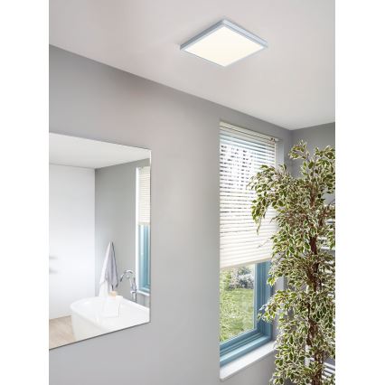 Eglo - Plafonnier LED pour salle de bains LED/20W/230V IP44 28,5x28,5 cm