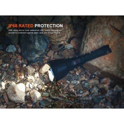 Fenix HT18RV20 - Lampe torche rechargeable LED à intensité variable USB 6000 mAh IP68 3700 lm 87 h noire