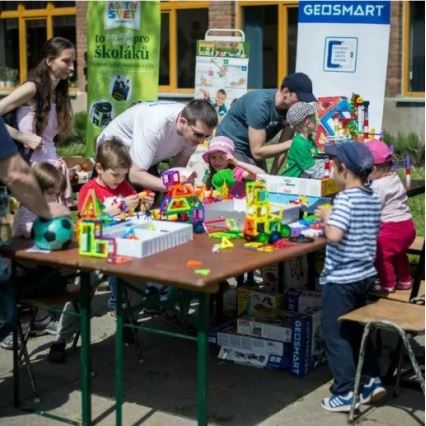 GeoSmart - Kit de construction magnétique 100 pce