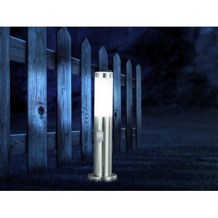 Globo - Lampe extérieure LED avec détecteur 1xE27/8,8W/230V IP44