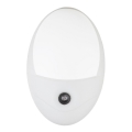 Globo - LED oriëntatielamp met sensor voor stopcontact 4xLED/0,6W/230V 6500K