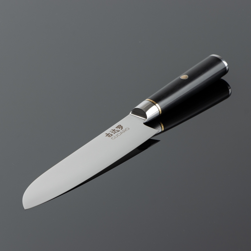 Gudaro - Damast Santoku keukenmes AKIRO 7, 67-laags damaststaal, lemmetlengte 17,5 cm, zwart