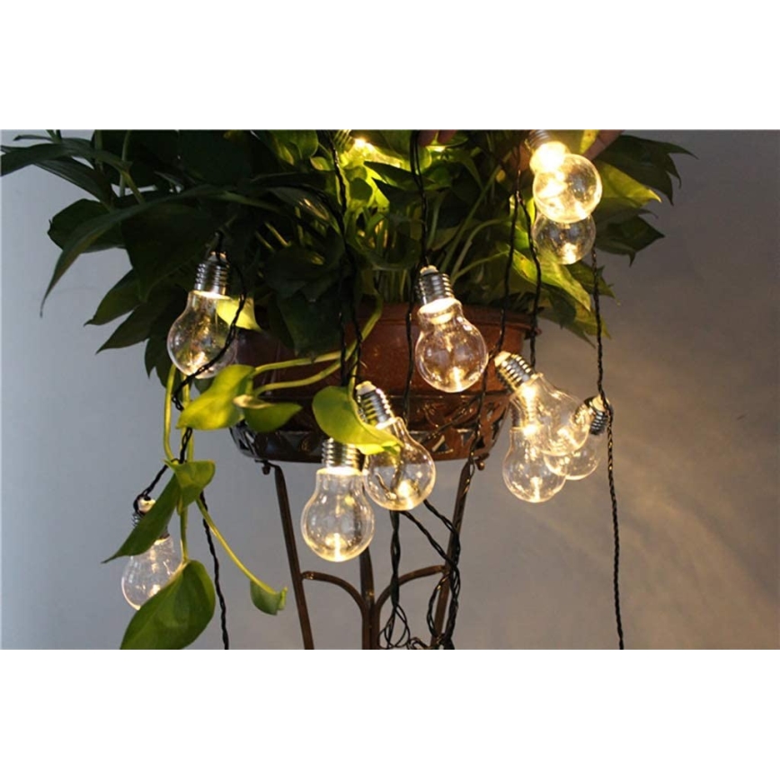 Guirlande décorative LED SMOLDER 2,1 m — 10 LED, fonctionne avec 2 piles AA