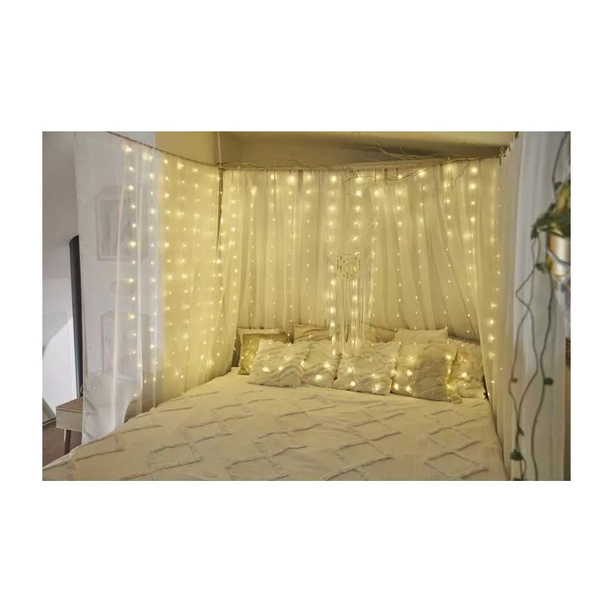 Guirlande LED d'extérieur 300 LED/8 fonctions 5,9 m IP44 blanc chaud