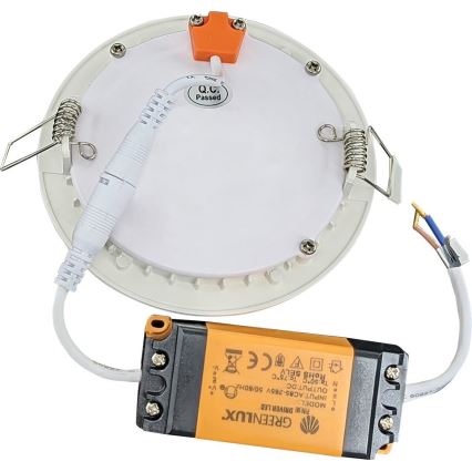 Hangende LED Badkamer plafond verlichting VEGA LED/6W/230V 2800K diameter 11,8 cm IP44