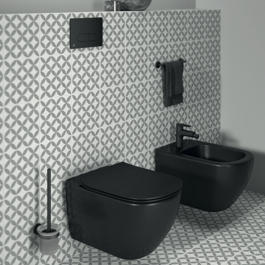 Ideal Standard T3546V3 - WC suspendu TESI en céramique avec abattant à fermeture douce, finition noire
