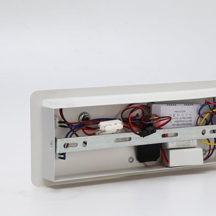 Immax 08285L - LED Wandspot met plank, USB-aansluiting en draadloos opladen Be PREPARE LED/3W/230V + LED/3W wit
