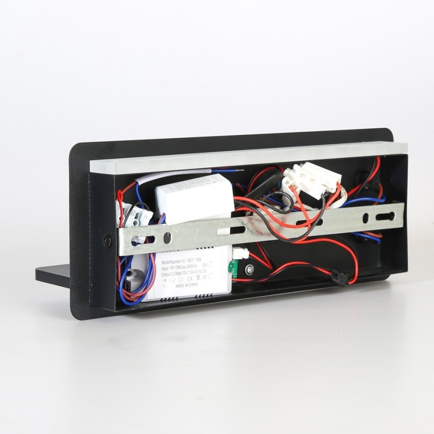 Immax 08287L - LED Wandspot met plank, USB-aansluiting en draadloos opladen Be PREPARE LED/3W/230V + LED/3W zwart