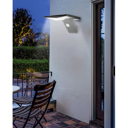 LED Solar wandlamp met sensor LED/2,6W/5,5V IP65 zwart