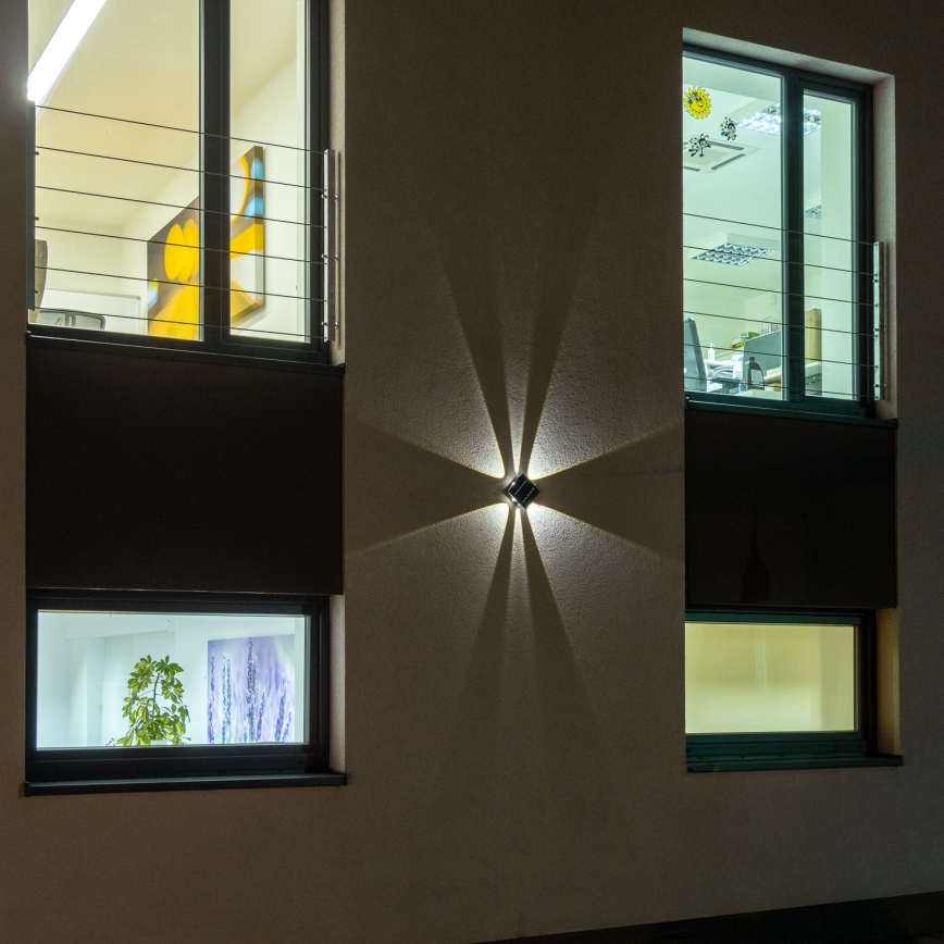 LED Solar wandlamp met sensor LED/2W/5V IP54