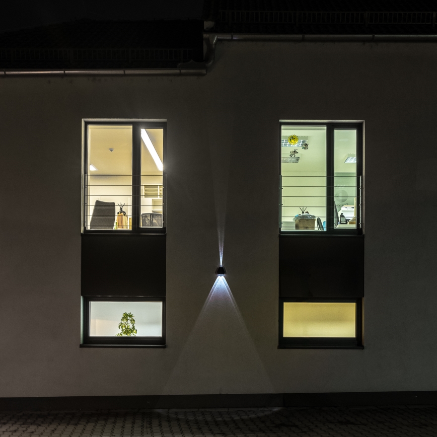 LED Solar wandlamp met een sensor LED/2W/5V IP54