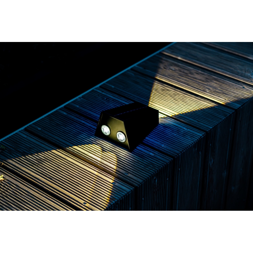 LED Solar wandlamp met sensor LED/2W/5V IP54 1300 mAh