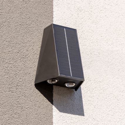 LED Solar wandlamp met sensor LED/2W/5V IP54 1300 mAh