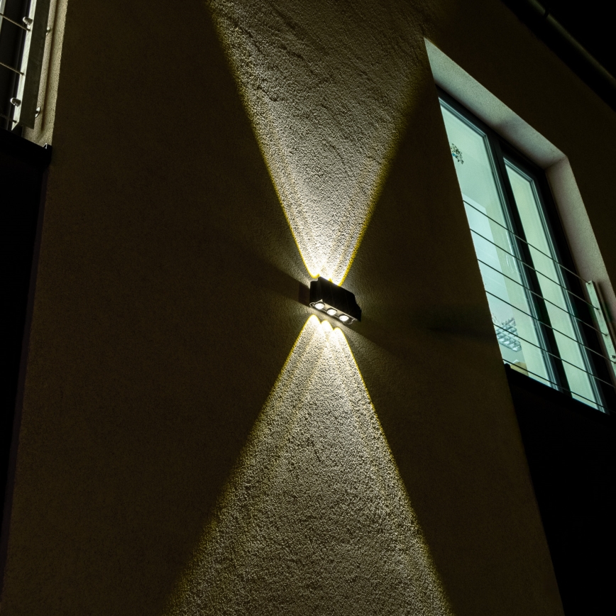 Applique murale solaire avec détecteur LED/2W/5V IP54 1300 mAh