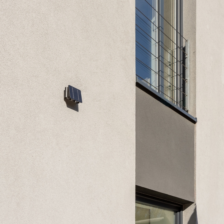 Applique murale solaire avec détecteur LED/2W/5V IP54 1300 mAh
